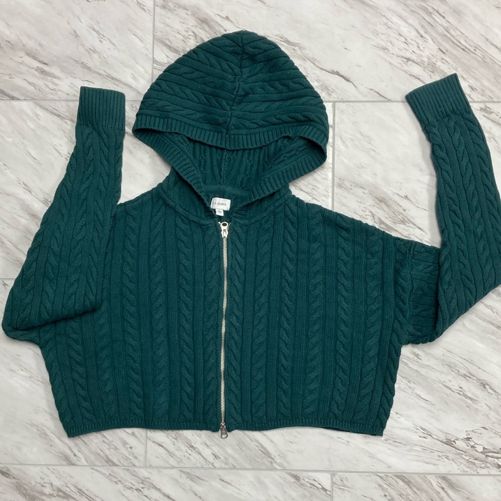 LA HEARTS CROPPED HOODED SWEATER